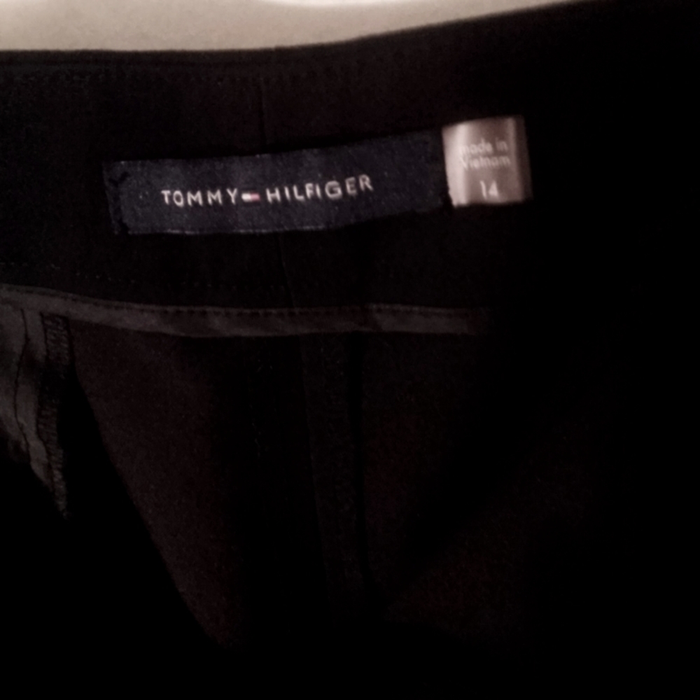 Tommy Hilfiger Back dress pants worn once